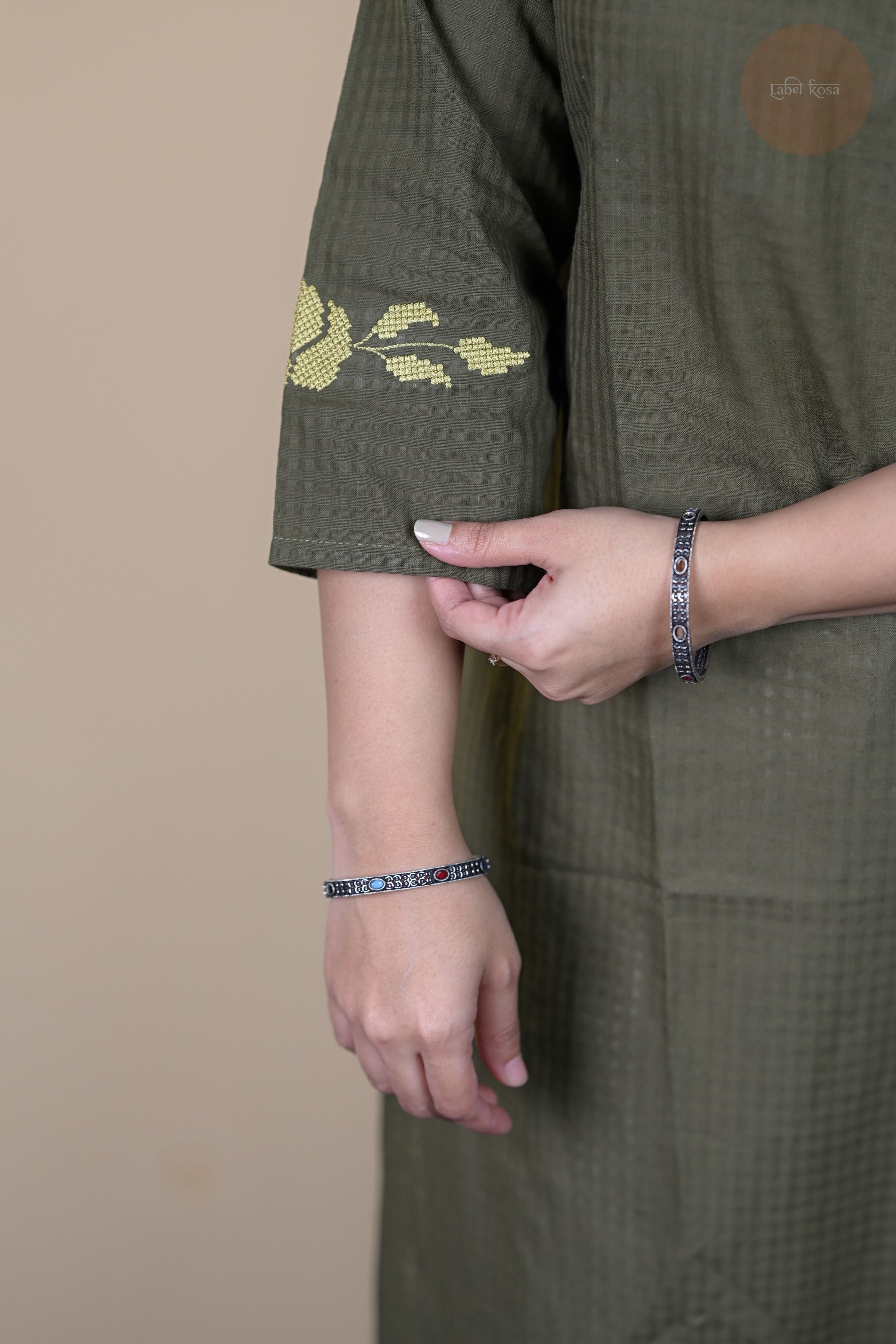 Raag -Self Check Cotton With Embroidery Sap Green Kurti